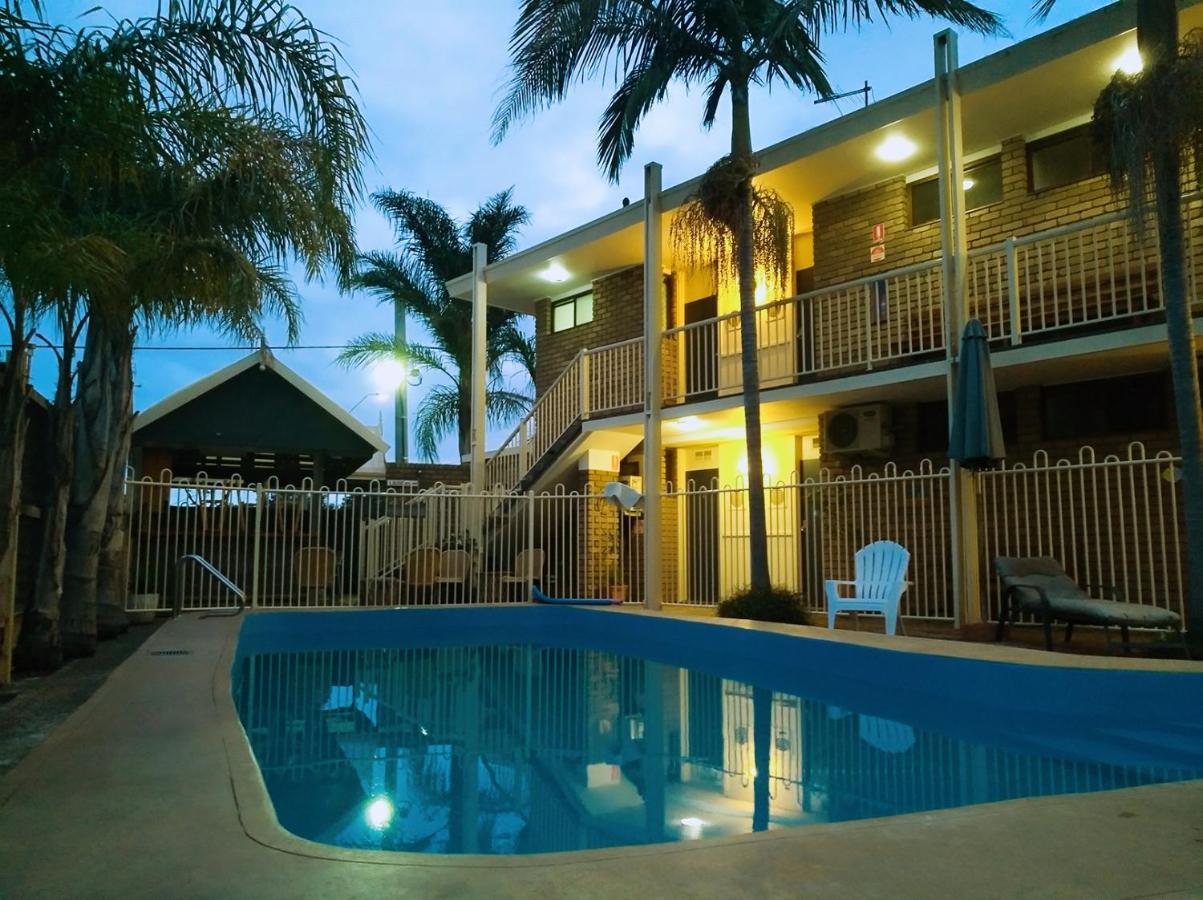 Abel Tasman Waterfront Motel Lakes Entrance Exterior photo