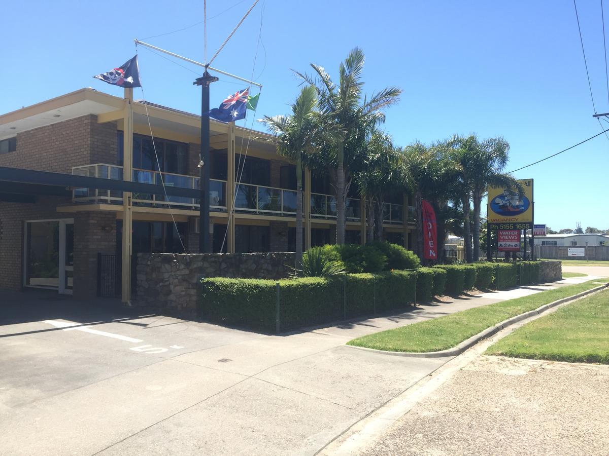Abel Tasman Waterfront Motel Lakes Entrance Exterior photo